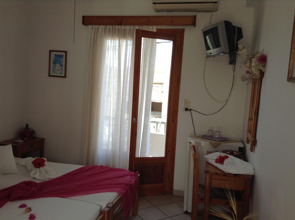 פארוס Arian Hotel מראה חיצוני תמונה