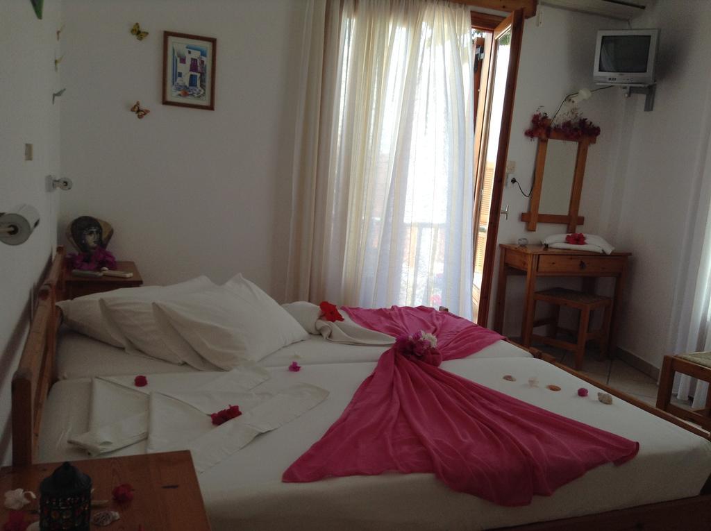 פארוס Arian Hotel מראה חיצוני תמונה